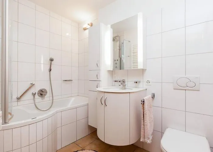 Direkt Am - Aussicht - Balkon - Tg-stellplatz *