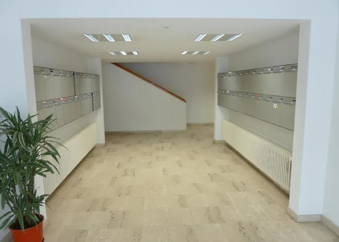 Daire Direkt Am - Aussicht - Balkon - Tg-stellplatz