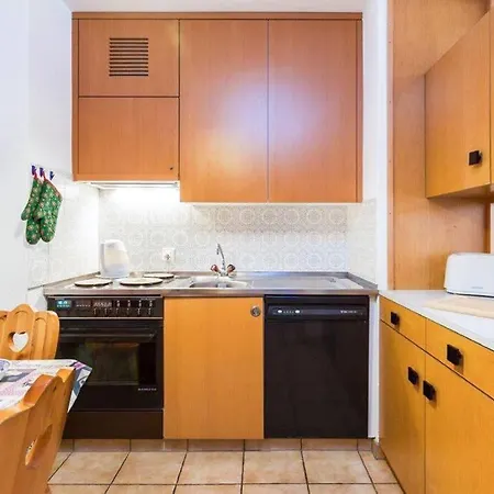 Direkt Am - Aussicht - Balkon - Tg-stellplatz Apartment *