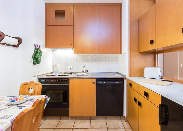 Direkt Am - Aussicht - Balkon - Tg-stellplatz Appartement *